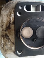 2019-07-16 Deines 1800 KT Launtop 620 Engine Head & Combustion Chamber 020.JPG