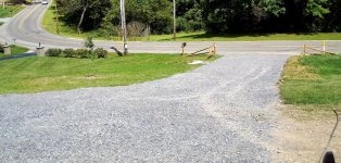 driveway.JPG driveway.JPG