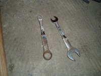 864773-Wrenches.JPG