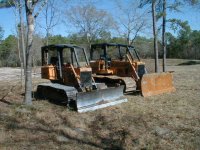 822566-2dozers.JPG
