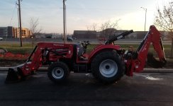 Tractor1.jpg Tractor1.jpg