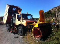 MB_Unimog_U_1700_m_sn%C3%B8fres___with_snowblower.jpg
