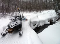 IQ on dam medow bridge.II.jpg