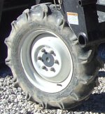 878993-Kubota GL-21 Front Wheel.jpg