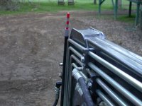 825452-PAINTED LEVEL ROD.JPG