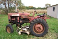 Tractor 003 (Small).jpg