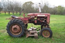 Tractor 006 (Small).jpg