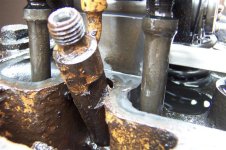 880545-Dozer Piston 003 (Small).jpg