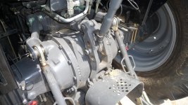 MF2650Cab 3ptBracket NOTMine (6).JPG