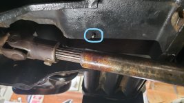 Oil leaking from here.jpg Oil leaking from here.jpg