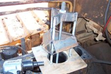 884595-Dozer Piston 015 (Small).jpg