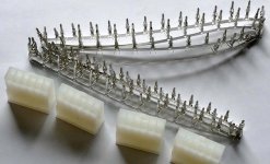 Molex pins and plugs.jpg Molex pins and plugs.jpg