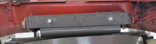 GC2400_hood_hinge.jpg