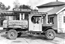 United-gas-truck.jpg