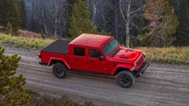 2020-Jeep-Gladiator-Gallery-Exterior-Rubicon-Dirt-Road.jpg.image.1440.jpg