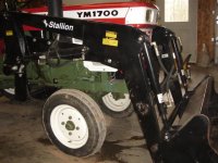 888000-Tractors & Equip 094.jpg