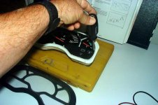 05-UnscrewGage.jpg