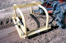 10-121466-scoopwithdirt.jpg