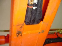 890663-crack 3.jpg