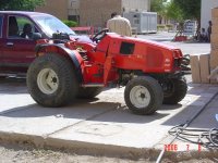 Goldini tractor Iraq.JPG