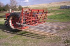898988-Farmall_hay.jpg