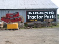 2003-05-22-Kroenig Tractor Parts08.JPG
