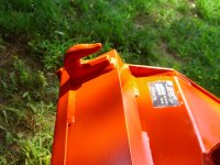 bucket2.jpg