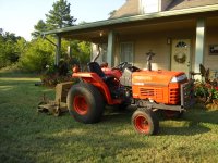 tractorinelkhart3.JPG