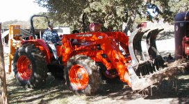 Tractor1 11-27-04.JPG