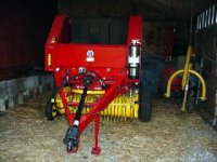302278-round baler.jpg