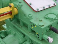 dx-6.05-hyd-tank-noseal-ports.jpg