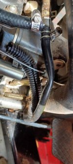 GC2300 Collapsed Fuel Hose pic 2.jpg
