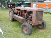 tractor pics 005.jpg