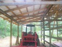 8-27-07 Barn insides.jpg