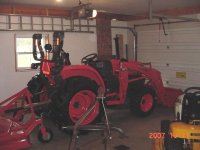 Kubota6_101107 (600 x 450).jpg