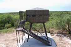 Deer Blind 1 (600 x 398).jpg