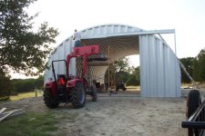 putting up barn_1301e.jpg