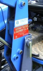 326131-extrahole.JPG
