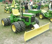 16-96226-ArticulatedLawnTractor1.jpg