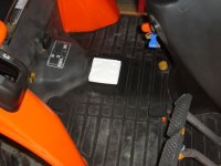 cupholderclosedsmall.jpg