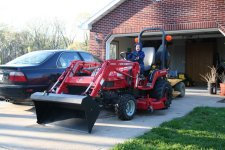 Massey Ferguson GC-2300 p6.jpg