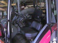 zetor seat 2.jpg