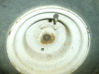 Wheel No Bolt.JPG