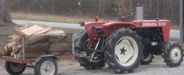 tractor 001.JPG