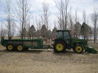 JD5320_tractor_spreader.jpg