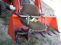 spray_chair_DSCN1796.JPG