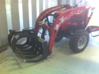 TractorWGrapple.jpg