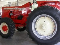 AC Two-Twenty 4wd.jpg