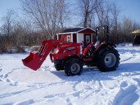mahindrainsnow2.jpg