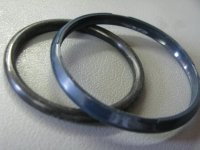 originalpistonseals.jpg